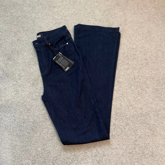 New PAIGE Iconic Flare Jean 28 - Picture 9 of 9